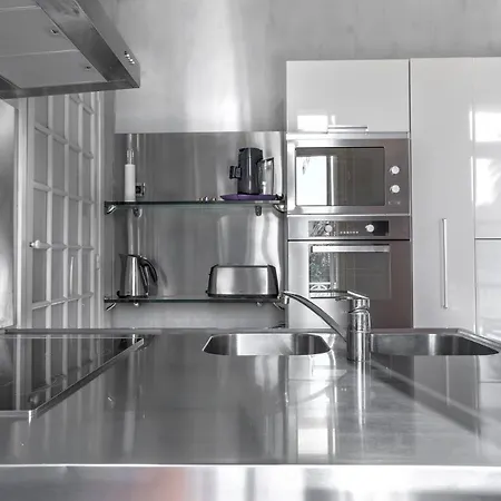 Immogroom-exclusive- 5 Min From Beaches-parking- Pool Apartment *